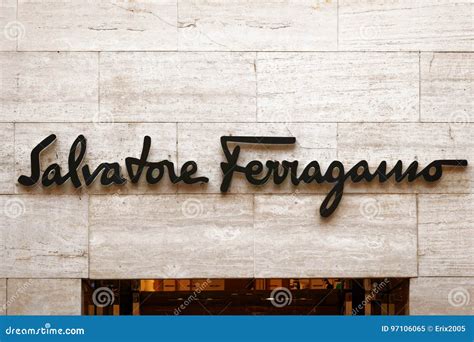 ferragamo sign.